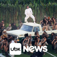 ESPORTES - Bad Bunny transforma show do intervalo do Super Bowl em carta de amor a Porto Rico com surpresa de Lady Gaga